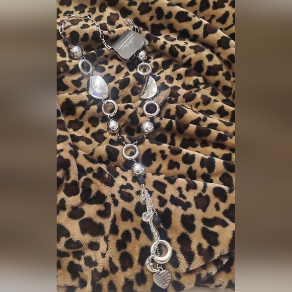 Beautiful reusable Christian giftbag....Christian booklet and silver look neckla - Picture 3 of 3